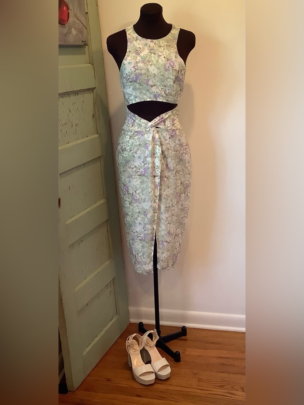 Pretty Little Thing Floral Sheer Cut Out Dress Sexy Sleeveless Summer Dress Sz 2